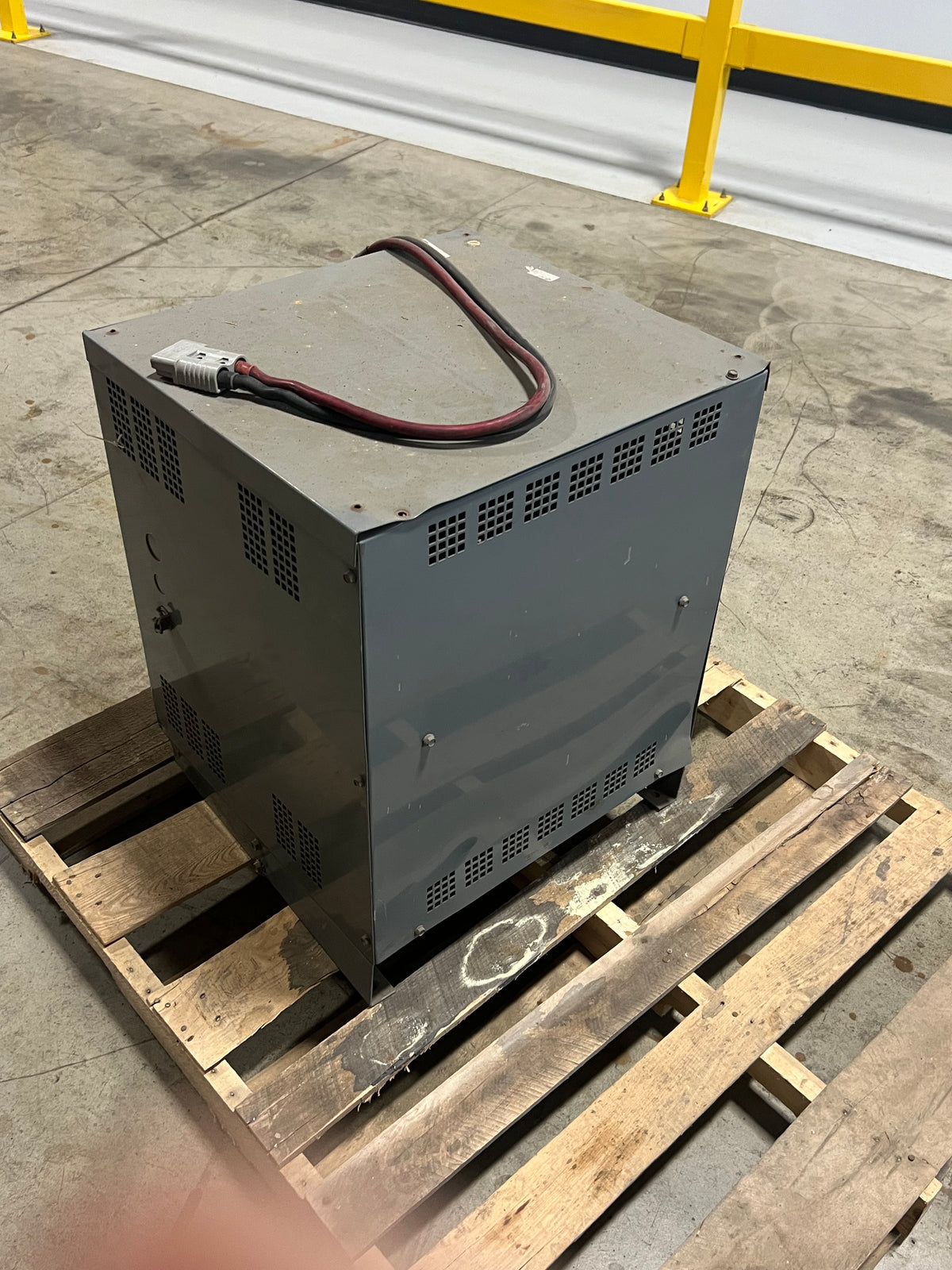 U24V3PH750-03884